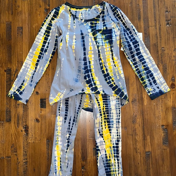 Jak & Peppar High Low Knit & Legging Set - Picture 1 of 2